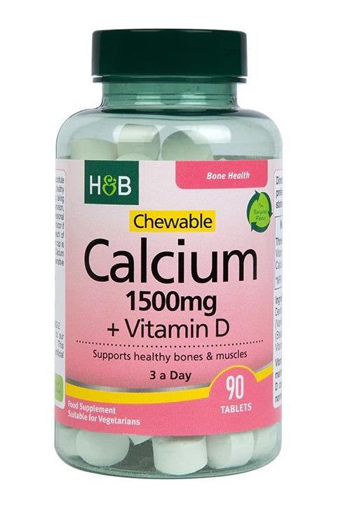 Holland & Barrett Chewable Calcium 1500mg + Vitamin D supplement bottle for strong bones and muscles.