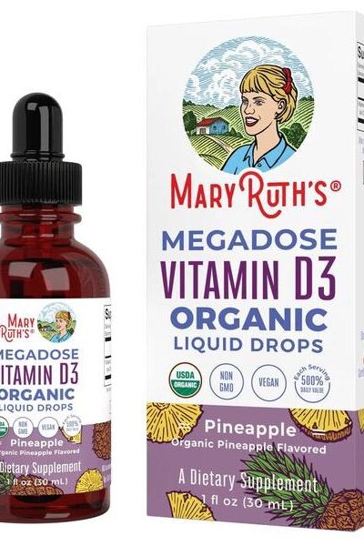 MaryRuth Organics Megadose Vitamin D3 organic liquid drops in pineapple flavor, vegan dietary supplement.