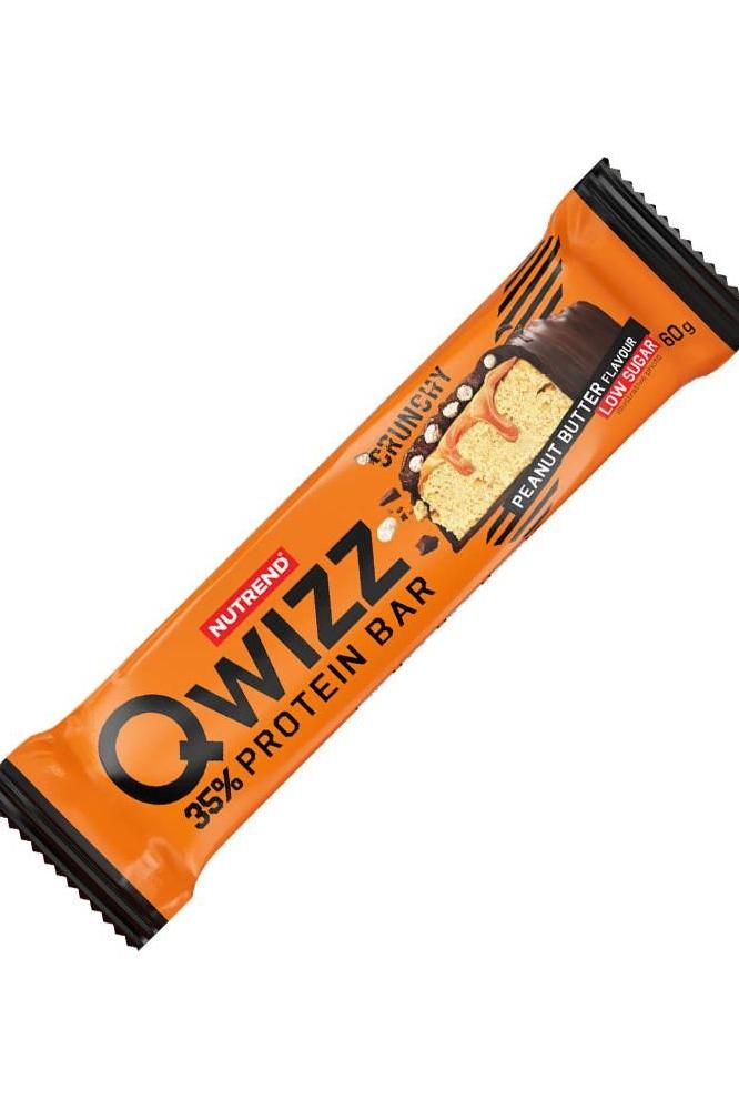 Nutrend Qwizz Protein Bar in Peanut Butter flavor, gluten-free, low in sugar, and high in fiber.