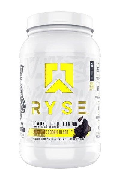 RYSE Loaded Protein in Chocolate Cookie Blast flavor, featuring 25g whey protein and prebiotic fiber, in a sleek container.