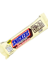 Snickers White High Protein Bar packaging showcasing 20g protein and 2g sugar for a delicious low sugar snack.