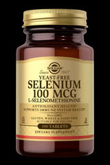 Solgar yeast-free selenium supplement bottle with 100 mcg L-selenomethionine - supports immune health and antioxidant protection.