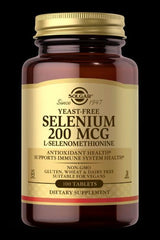 Solgar Yeast-Free Selenium 200 mcg supplement bottle, supports immune health and antioxidant protection.