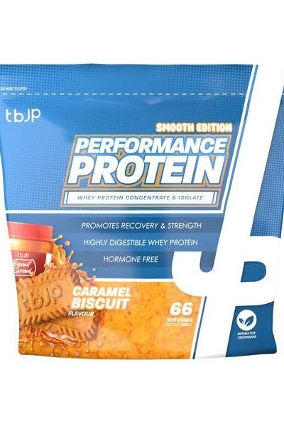 Trained by JP Performance Protein in Caramel Biscuit flavor, 2 kg packaging, 66 servings, high-quality whey protein.