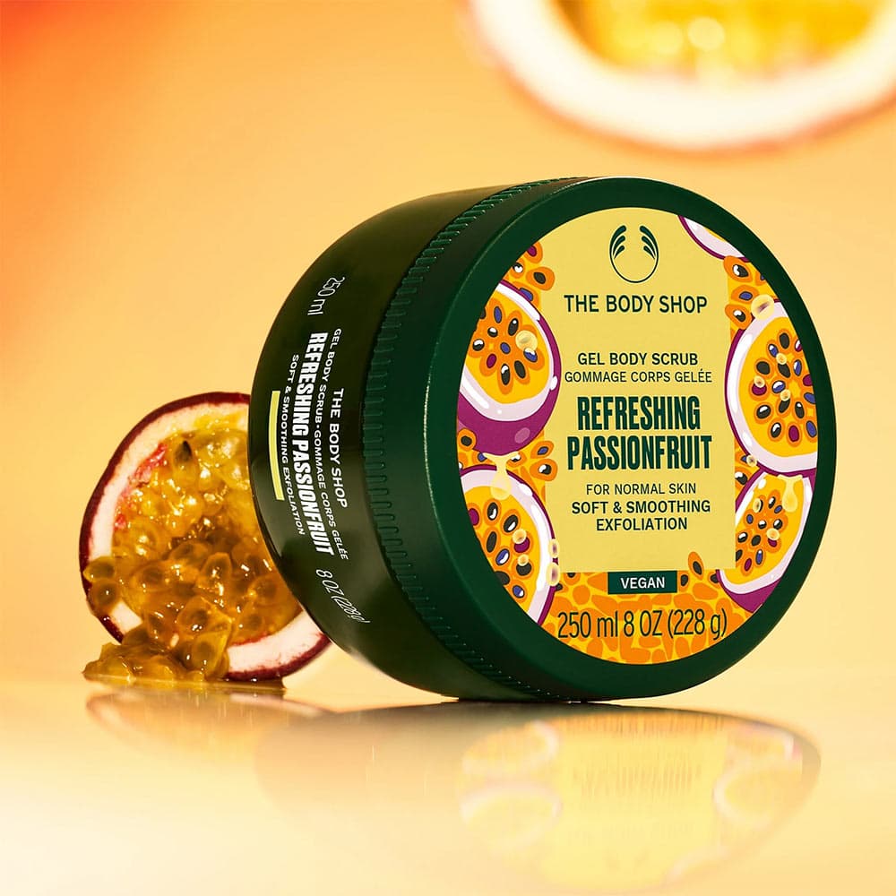 The Body Shop - Gel Body Scrub - Refreshing Passionfruit - 250ml