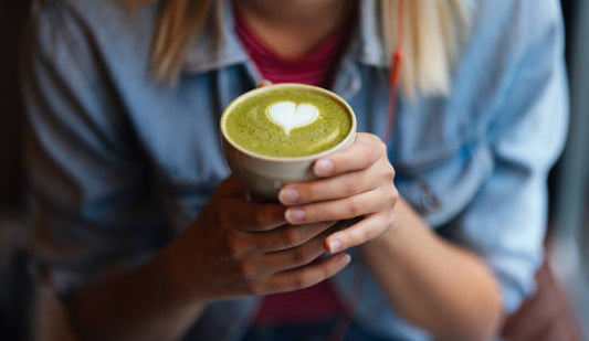 Matcha – allt du behöver veta om det gröna tepulvret