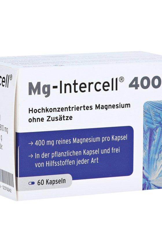 Mg-Intercell 400 mg magnesium capsules in plant-based packaging, supporting muscle and nerve function.