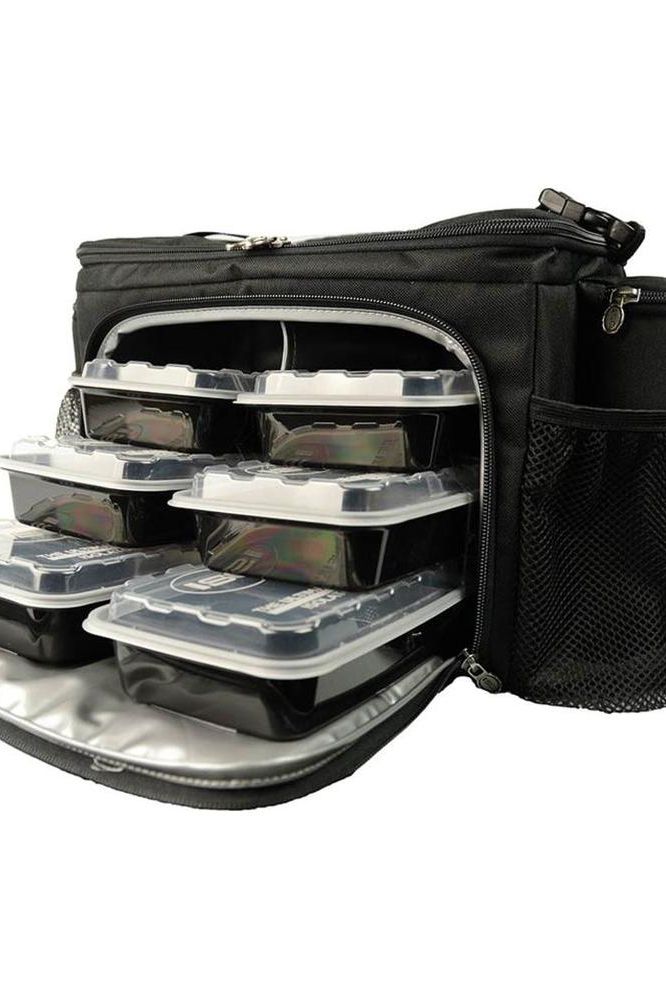 Isolator Fitness ISOBAG 2ND GEN 6 Meal bag with meal containers, designed for meal prep and on-the-go eating.