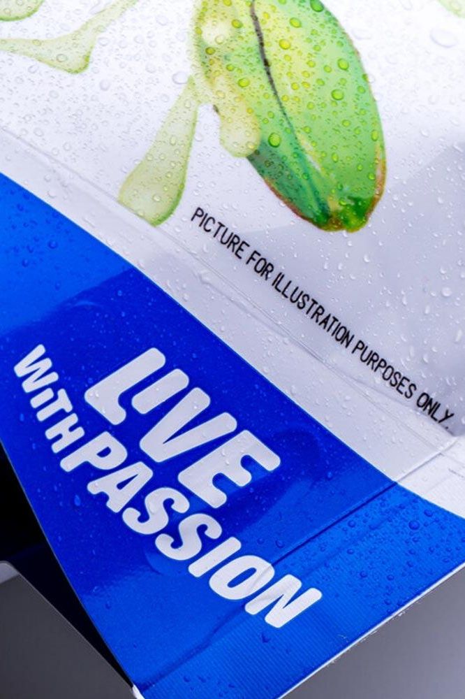 Nutriversum ISO PRO packaging with the text 'Live With Passion' and colorful design.