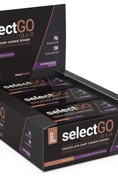 PEScience SelectGo Protein Bar box featuring chocolate chip cookie dough flavor with 19g protein per bar.