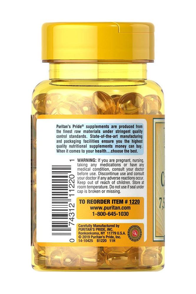 Puritan's Pride Beta-Carotene 25,000 IU supplement bottle with golden softgels for eye and immune health.
