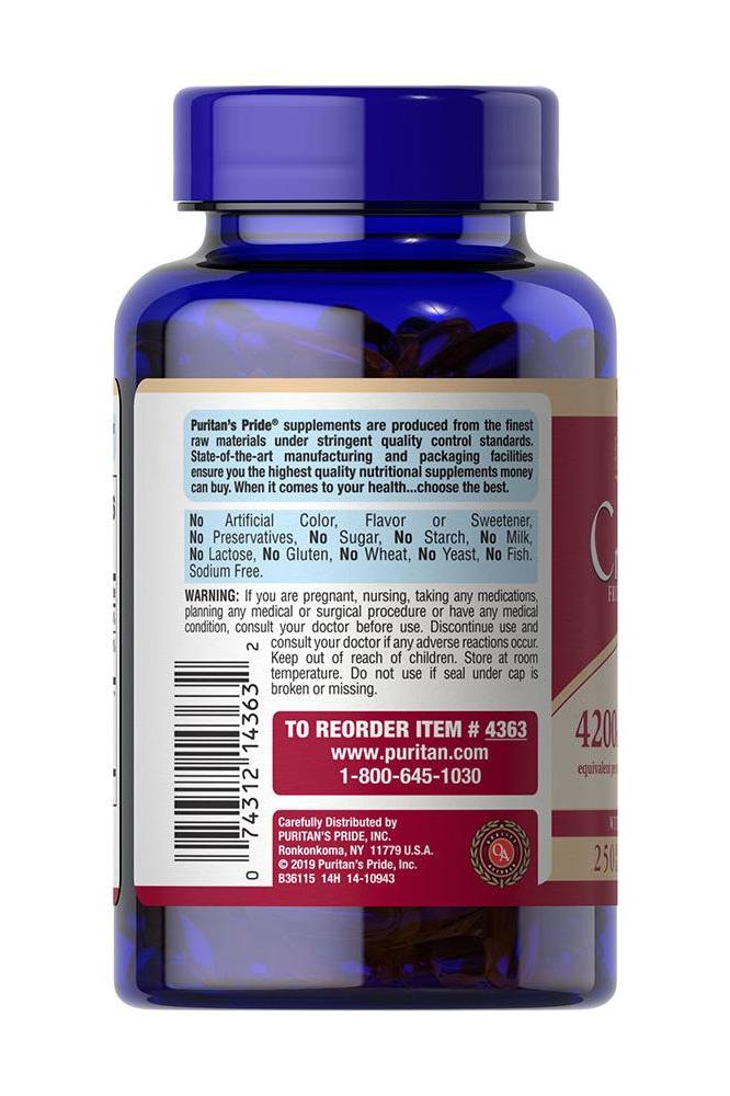 Puritan's Pride Cranberry Fruit Concentrate 4200 mg supplement bottle, displaying nutrition information and ingredient details.