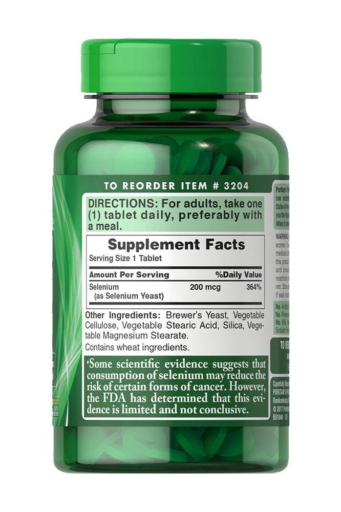 Puritan's Pride Selenium 200 mcg supplement bottle showing directions and nutritional facts.