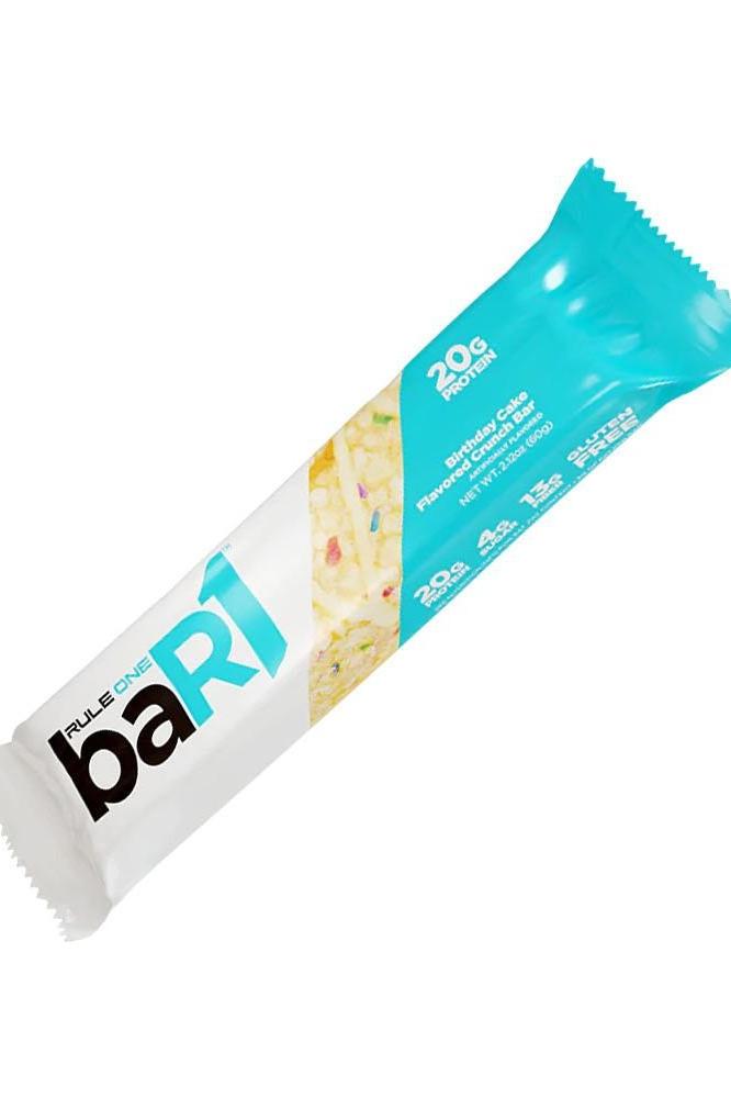 Rule One Bar1 Crunch Bar packaging showcasing delicious taste, 20g protein, and crispy texture.