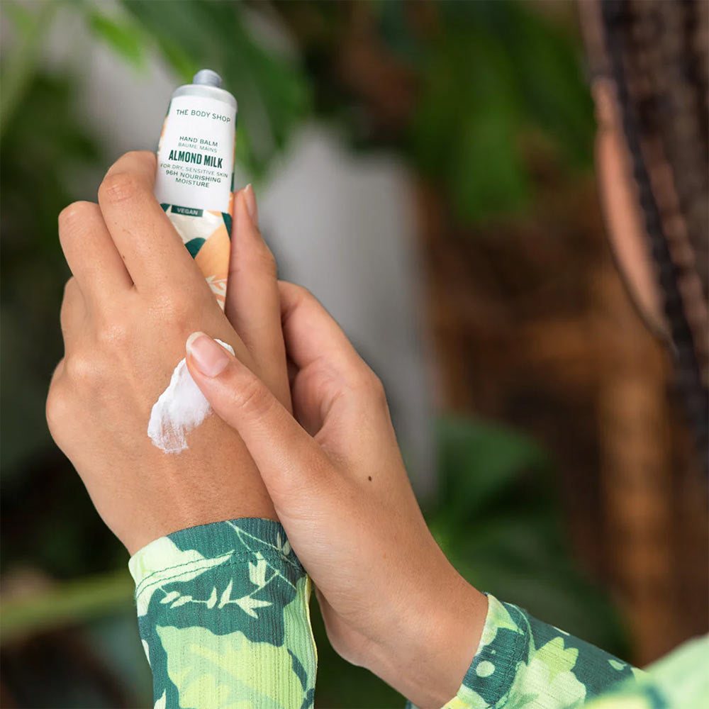 The Body Shop - Almond Milk Hand